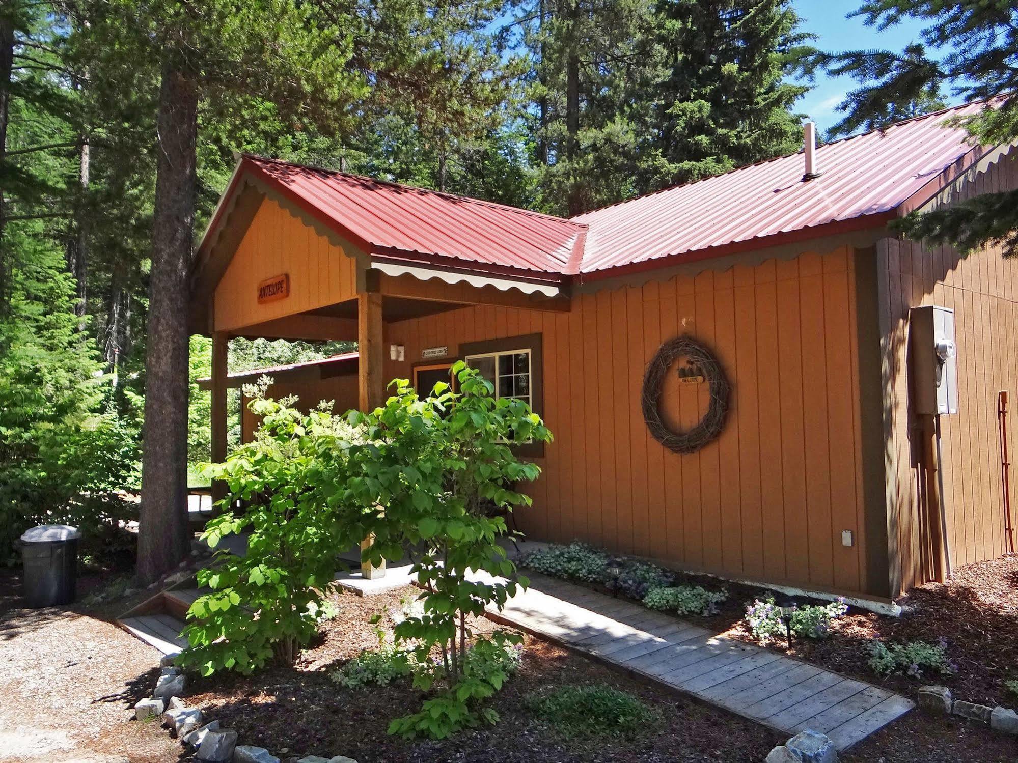 Historic Tamarack Lodge Hungry Horse Εξωτερικό φωτογραφία