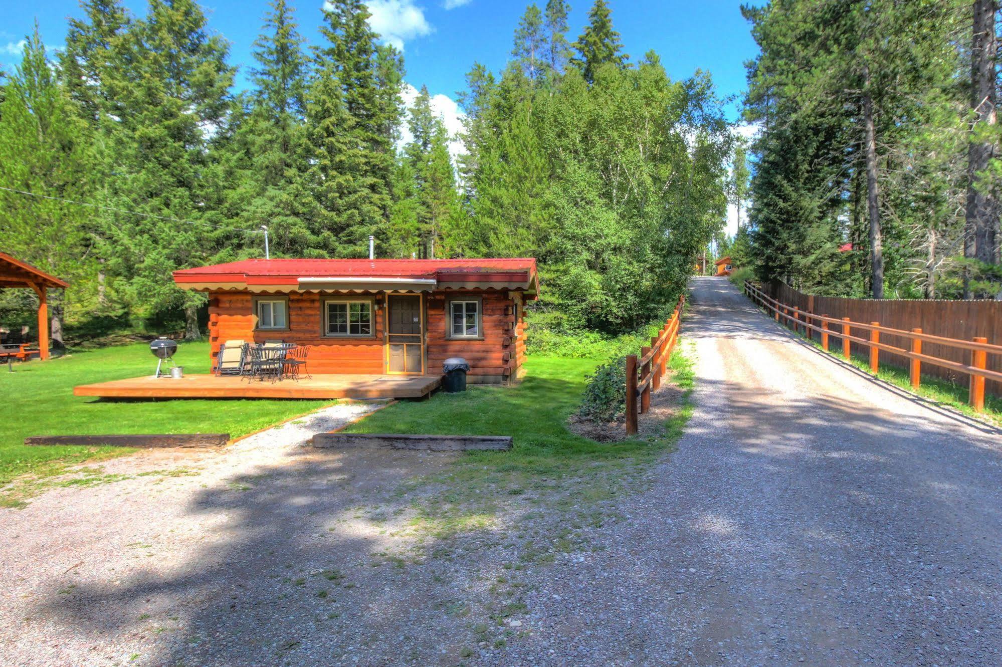 Historic Tamarack Lodge Hungry Horse Εξωτερικό φωτογραφία