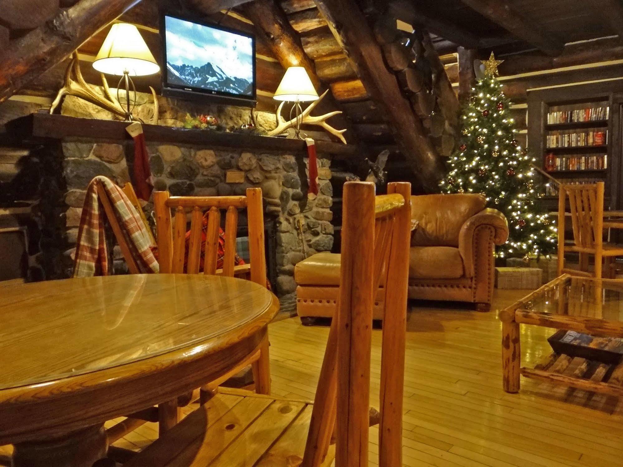 Historic Tamarack Lodge Hungry Horse Εξωτερικό φωτογραφία